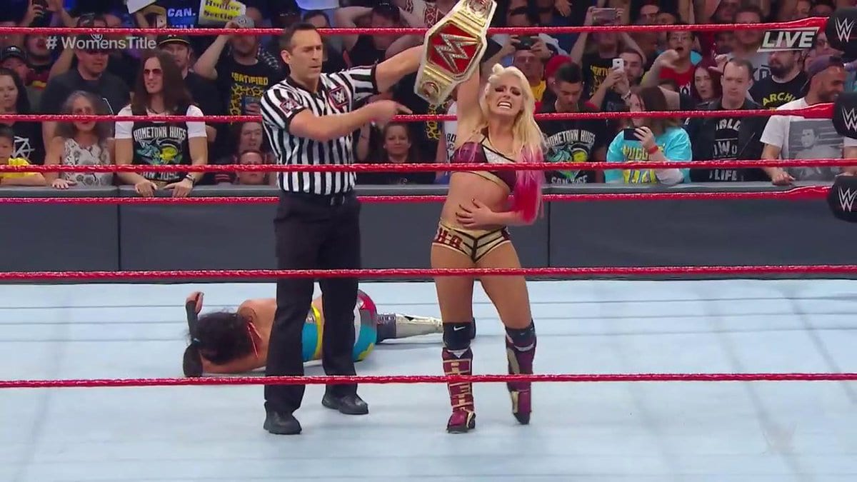 Alexa Bliss wins the Raw Women's Championship at Payback 2017 by defeating Bayley