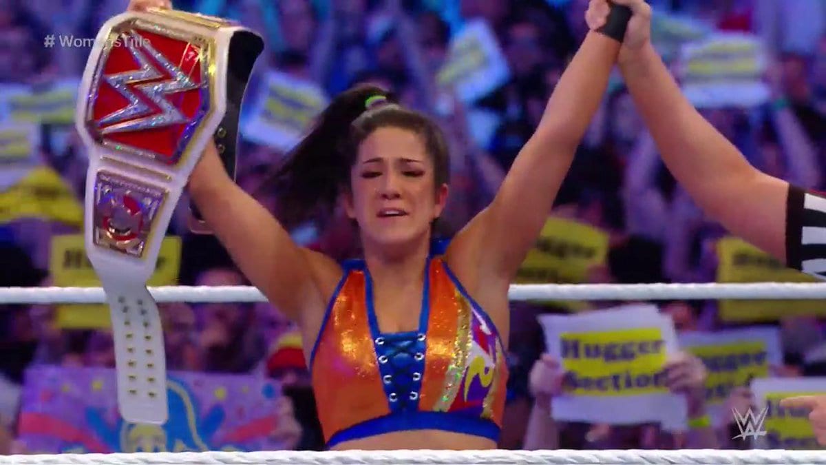 Bayley retains the Raw Women's Championship at WrestleMania 33