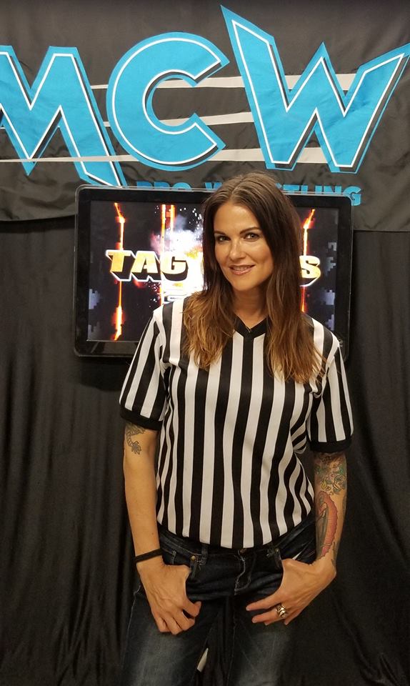 Lita Special Guest Referee In MCW