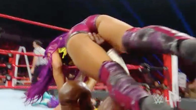 Apollo Crews Press Slams Sasha Banks On WWE RAW 2018