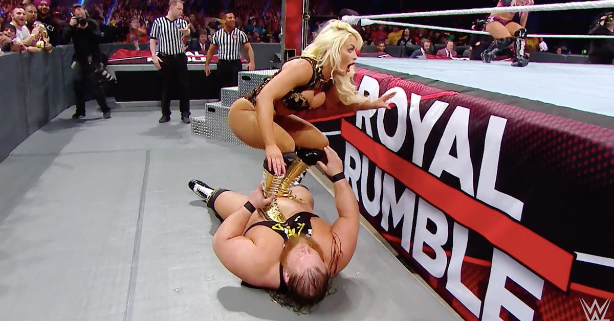 Otis Saves Mandy Rose At Royal Rumble 2020