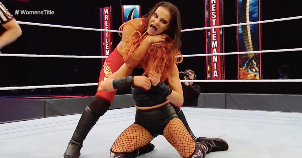 Becky Lynch beats Shayna Baszler at WrestleMania 36