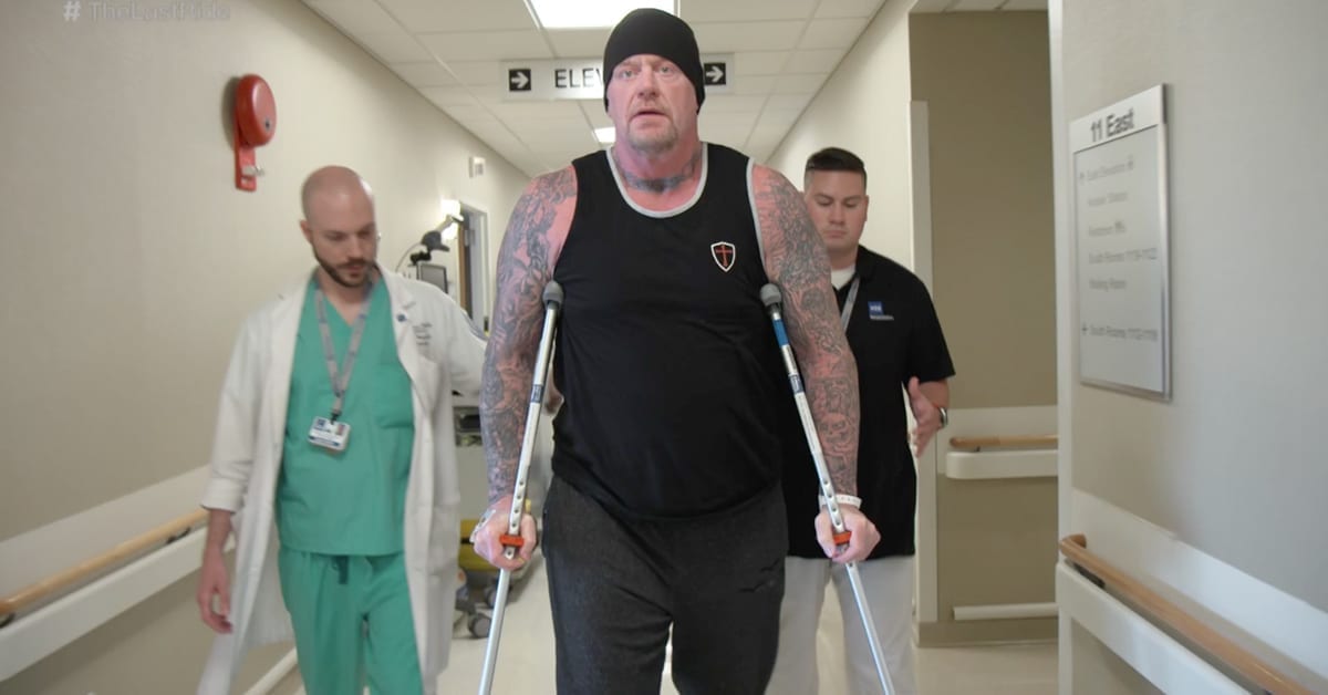 The Undertaker Using Crutches After Hip Replacement Surgery In May 2017