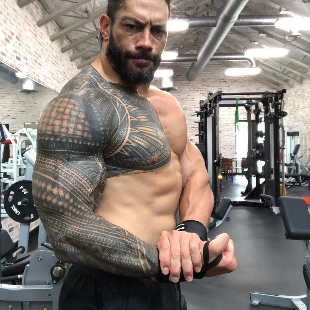 Roman Reigns Ripped Jacked Muscular Physique Muscles Arms Biceps Triceps Shoulders Traps Chest Abs Physique July 2020