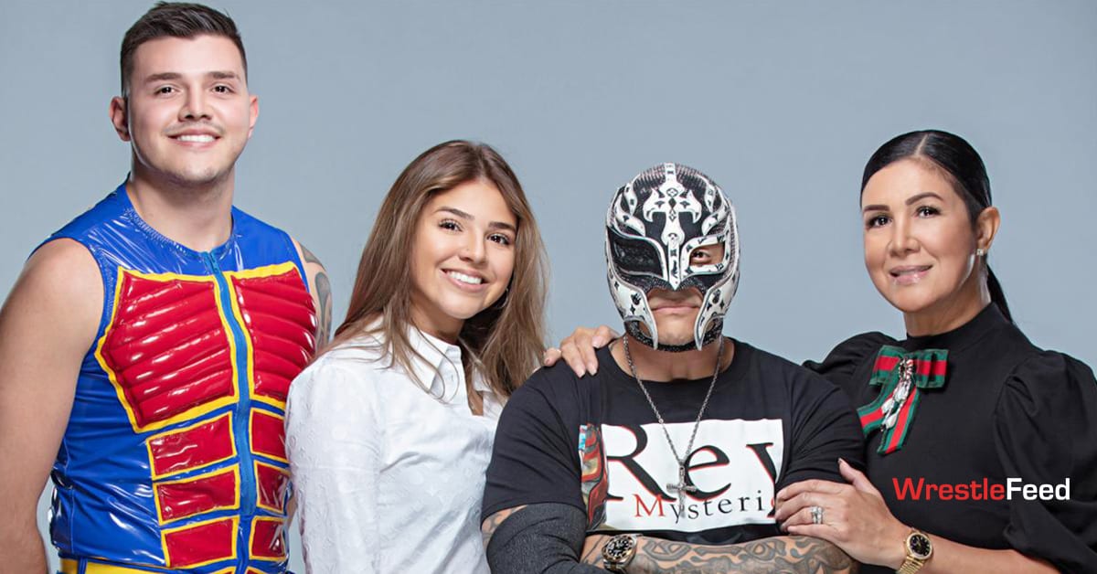 Mysterio Family Photoshoot - Dominik Mysterio Aalyah Mysterio Rey Mysterio Angie Mysterio