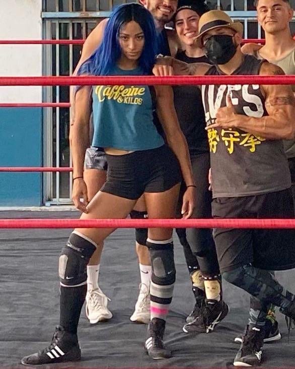 Sasha Banks training in the ring with Tessa Blanchard