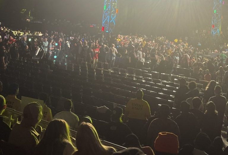 Fans Evacuated At Royal Rumble 2022 After WrestleMania 38 Sign Began Melting