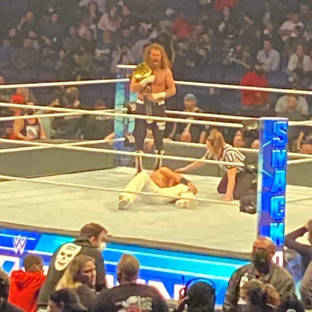 Sami Zayn defeats Shinsuke Nakamura to win the Intercontinental Championship during SmackDown taping February 11 2022