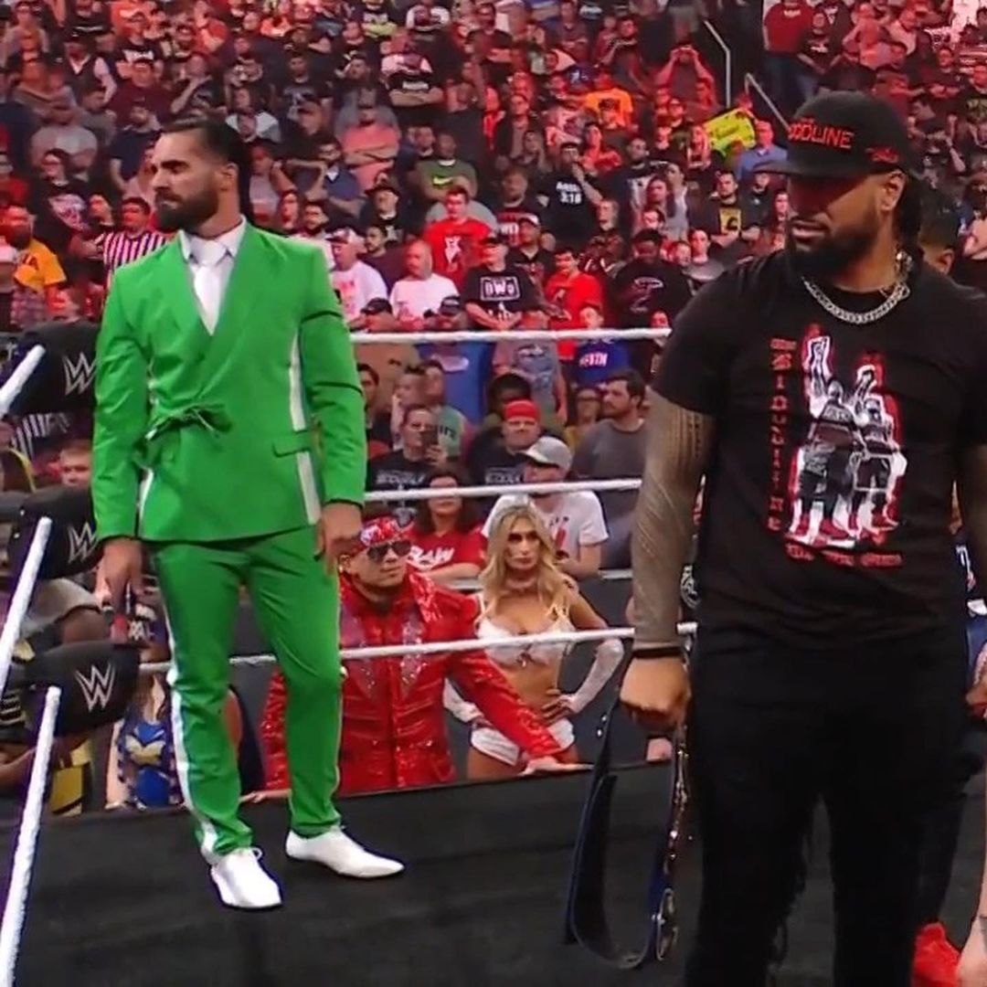 Seth Rollins Spearmint Gum Outfit On WWE RAW April 25 2022