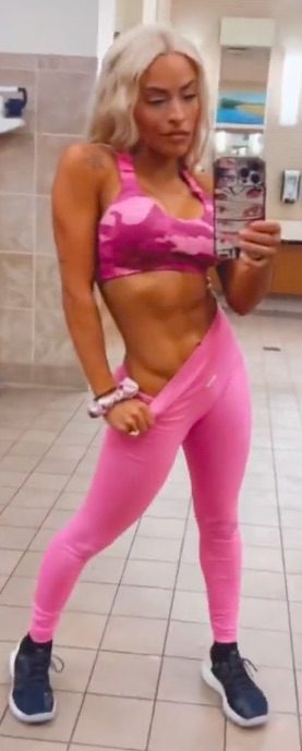 Zelina Vega Abs Ripped Body Physique WWE October 2022