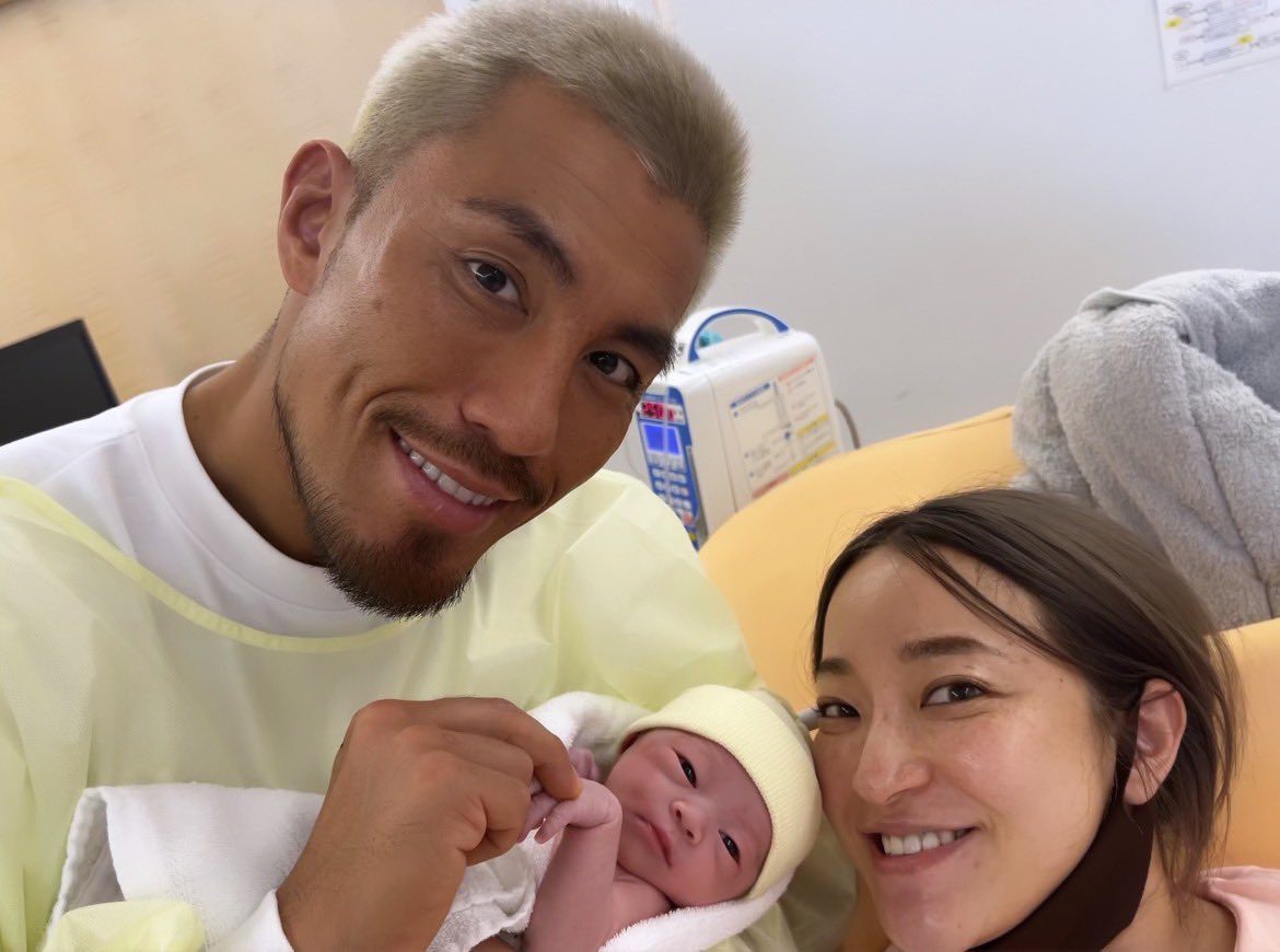 Akira Tozawa Wife Daughter Birth