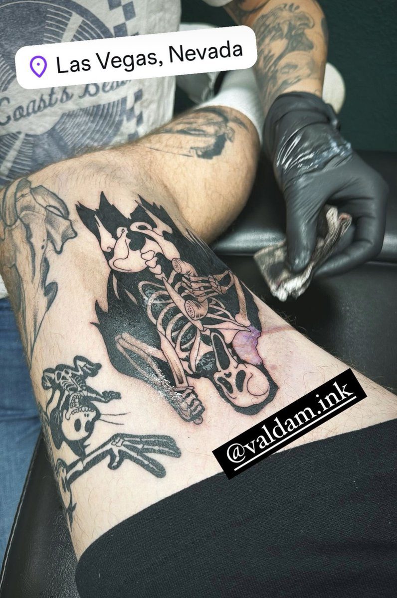 Dominik Mysterio New Leg Thigh Tattoo June 2024