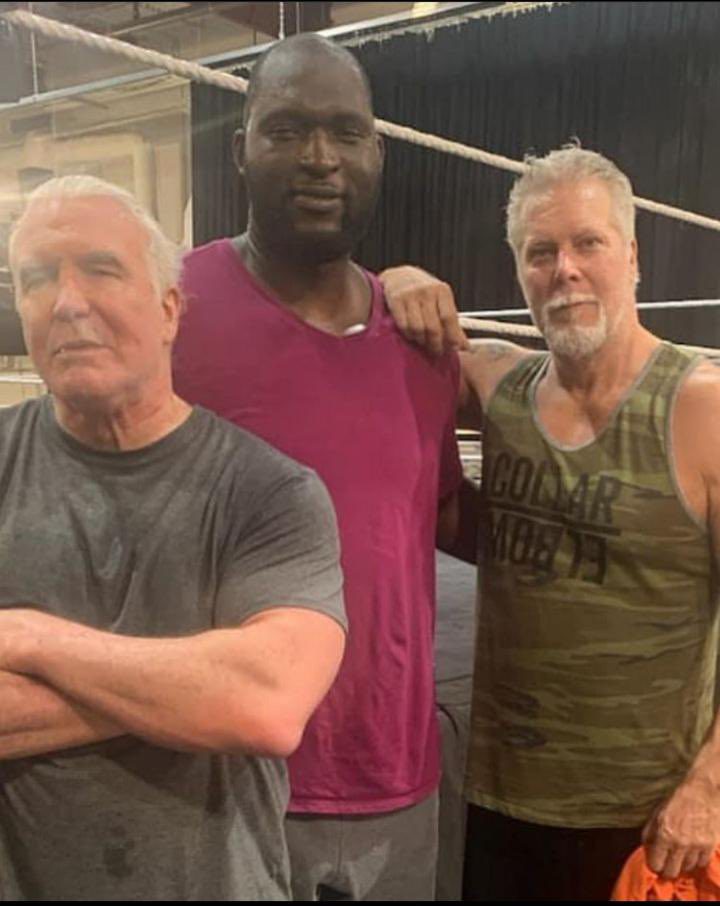 Omos with Scott Hall Razor Ramon and Kevin Nash