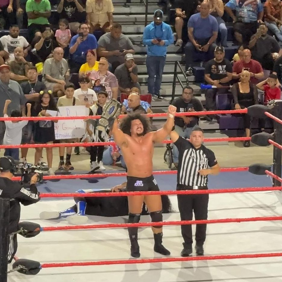 Carlito Wins WWC Puerto Rico Heavyweight Championship