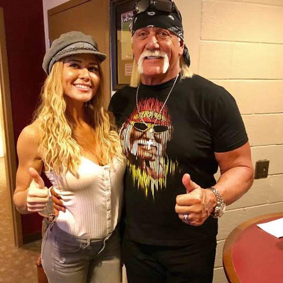 Torrie Wilson Hulk Hogan WWE RAW Reunion 2019