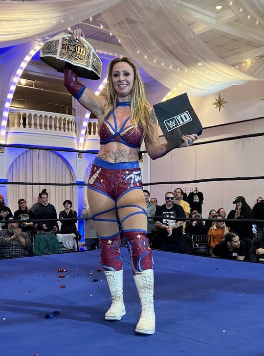 Laynie Luck Wins WWE ID Women's Championship