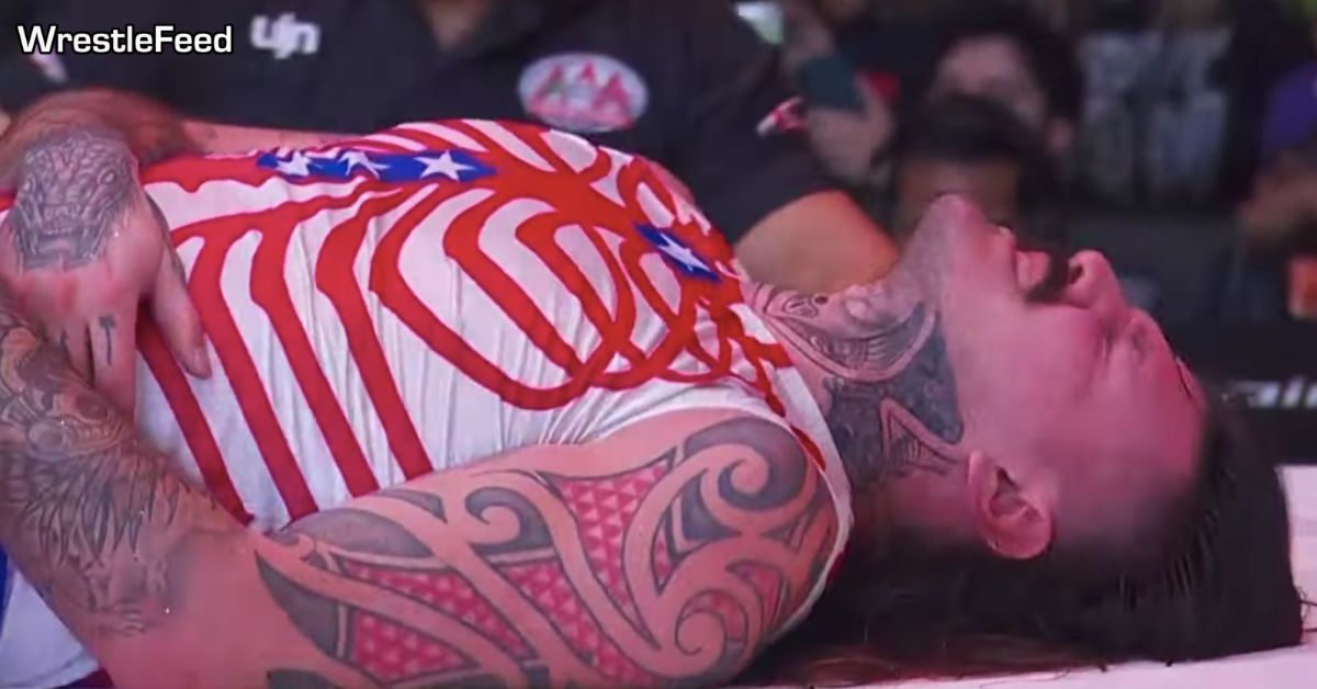 Dominik Mysterio Injured Injury Hurt In Pain Sad Face AAA Guerra de Titanes December 20 2025 WrestleFeed App