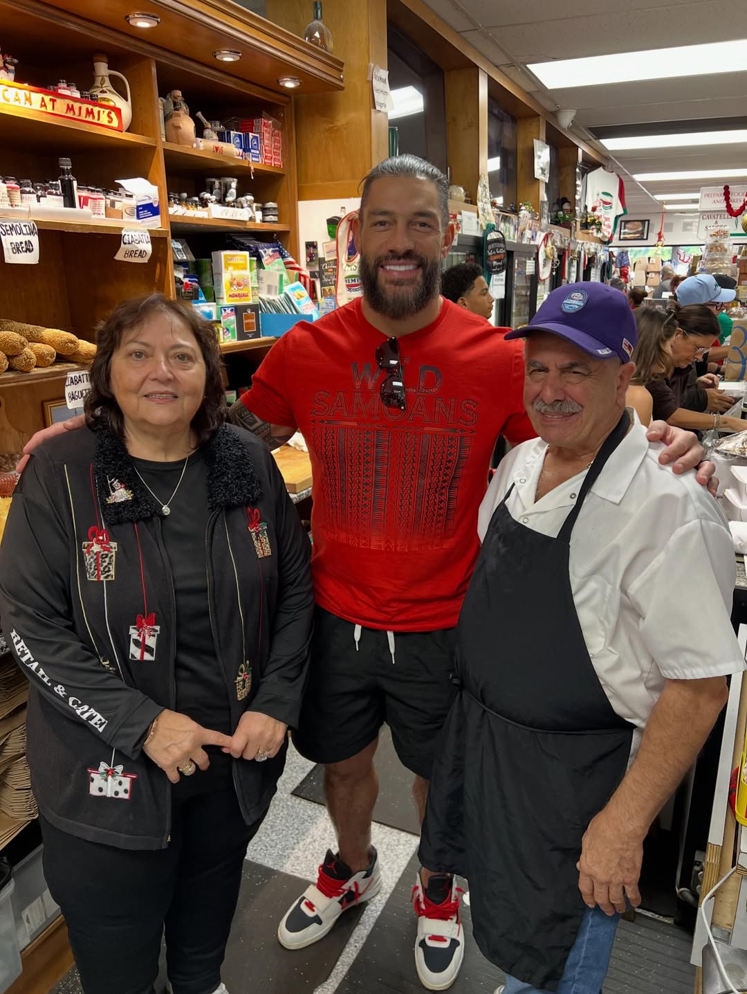 Roman Reigns Delivered Pizza To Sick Kids Before Christmas 2025